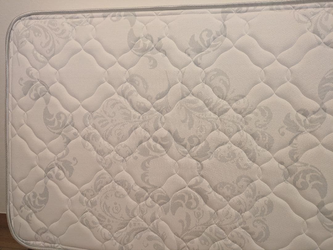 SIMMONS　セミシングルマットレス　ニューフィットR