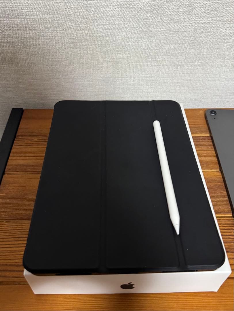iPad Air 第5世代　64GB ケースとペン付き