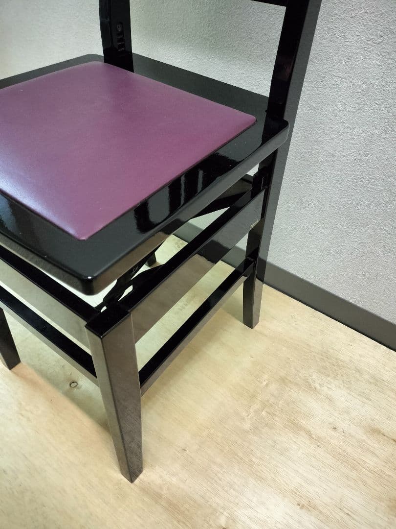 トムソン椅子　peacock 吉澤