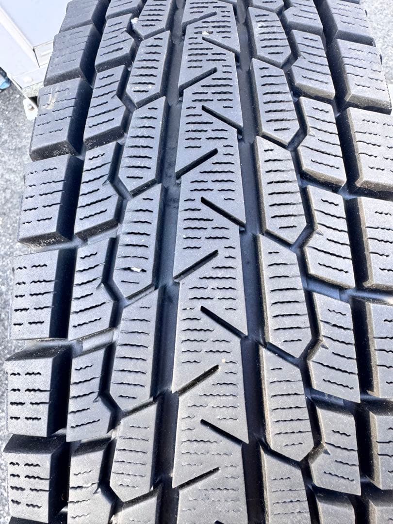 ジムニー　185/85R/16 LT GO75 YOKOHAMA　アイスガード
