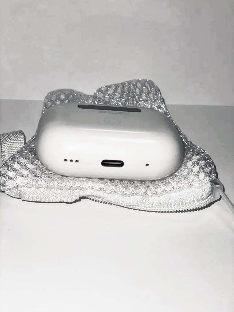 【正規品】AirPods Pro2本体ケースのみ ホワイト