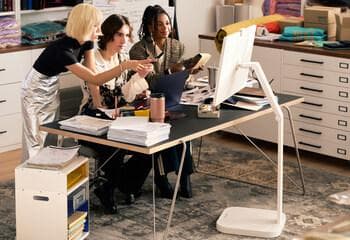 LG Smart Monitor Swing スタンド付 32U889SA-W