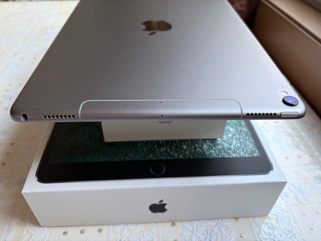 Apple iPad Pro10.5 64GB Wi-Fiセルラー 美品