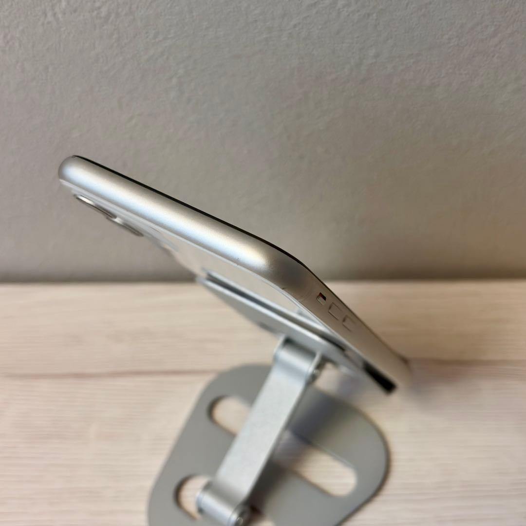 iPhone 11 64GB ホワイト