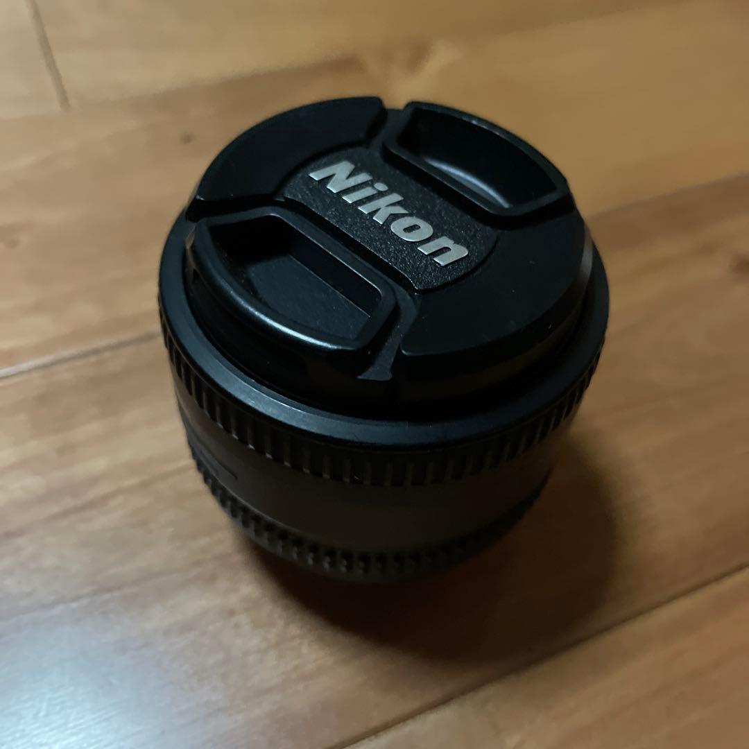 Nikon D3200 単焦点レンズ　セルフスタンド付き