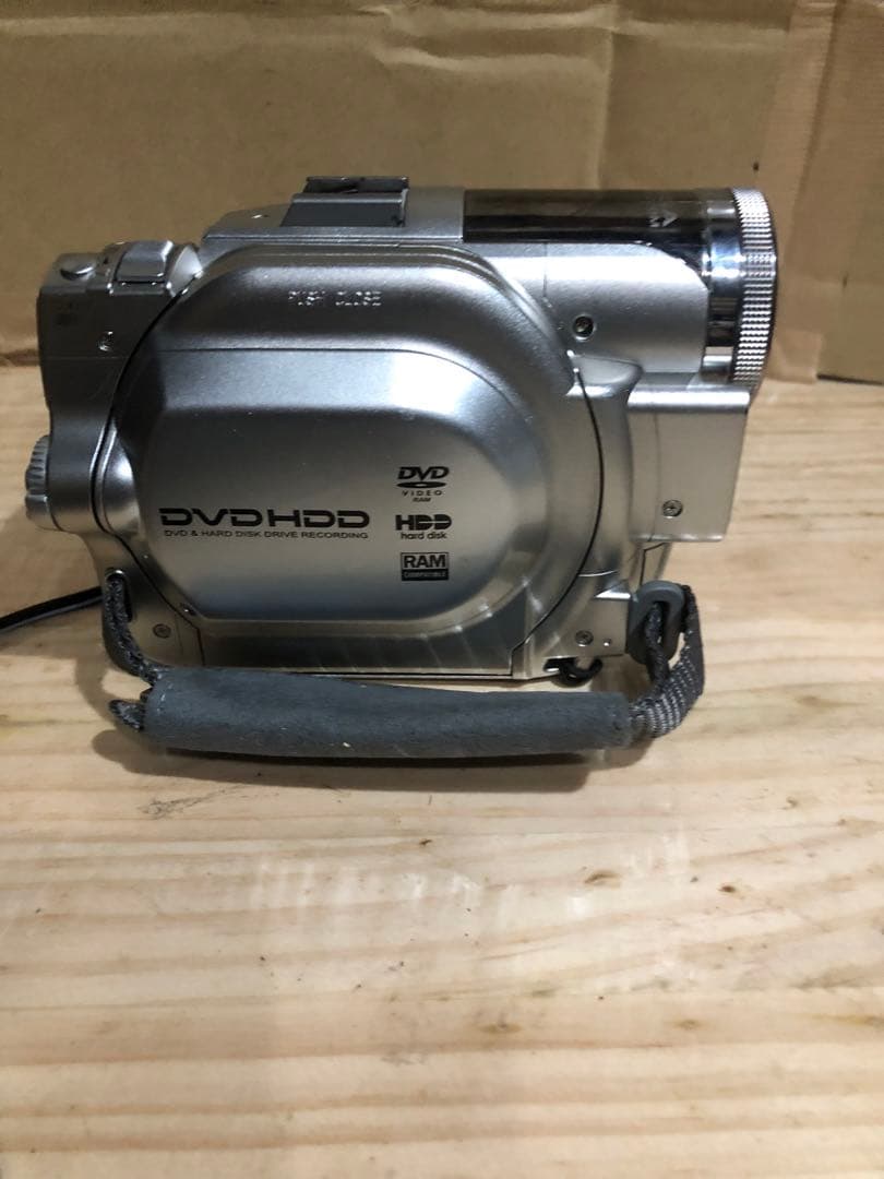 ビデオカメラ HITACHI DVD CAMERA   DZ-HS303