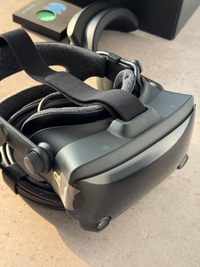 VR ゴーグル　VRChat Valve Index HMD