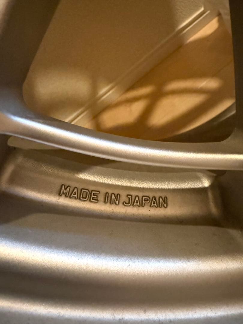 エンケイ　ENKEI NT03RR 18インチ 8.5J 4本