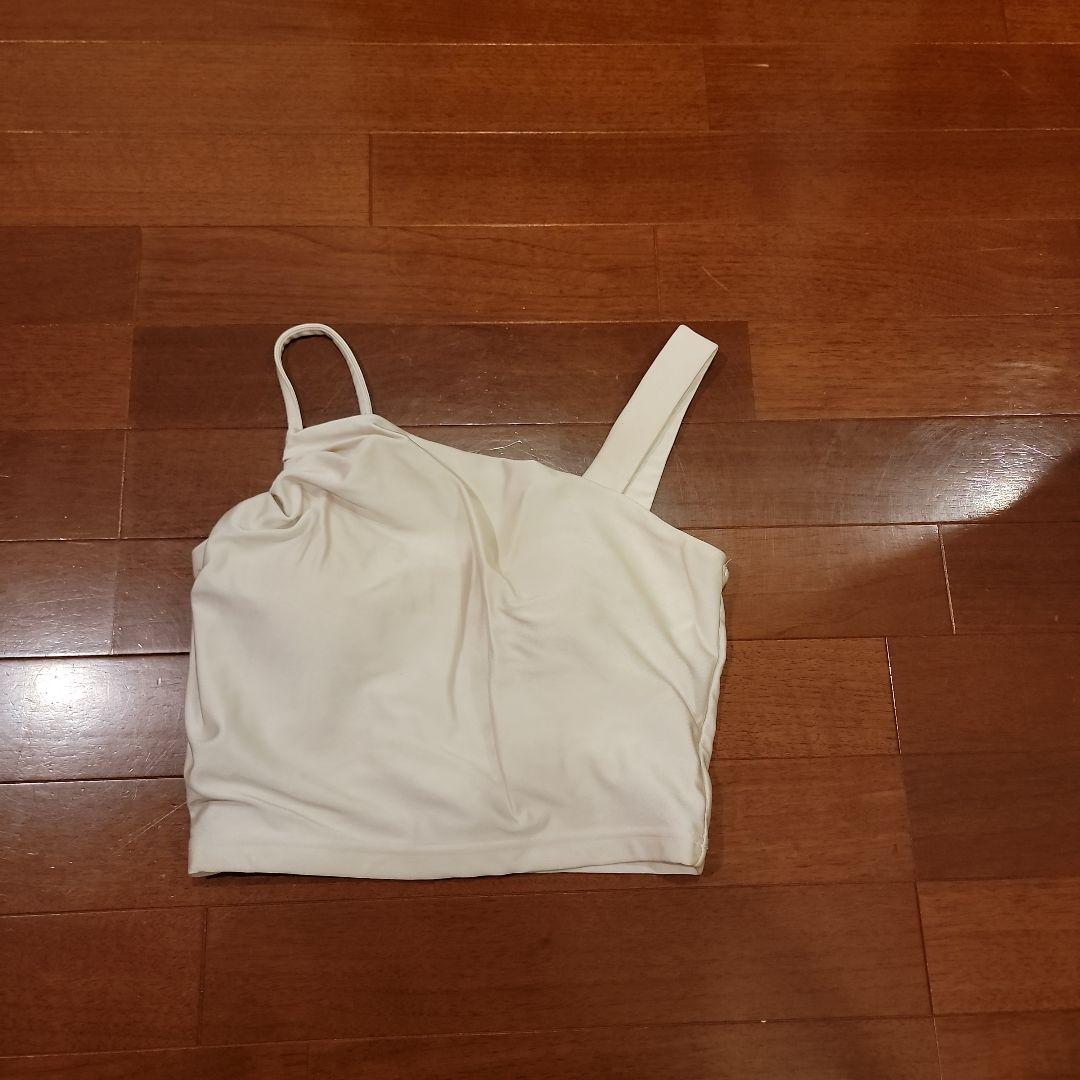 ♡*♡様 LAVA SUKALA アシンメトリーデザイン クロップドタンクトップ