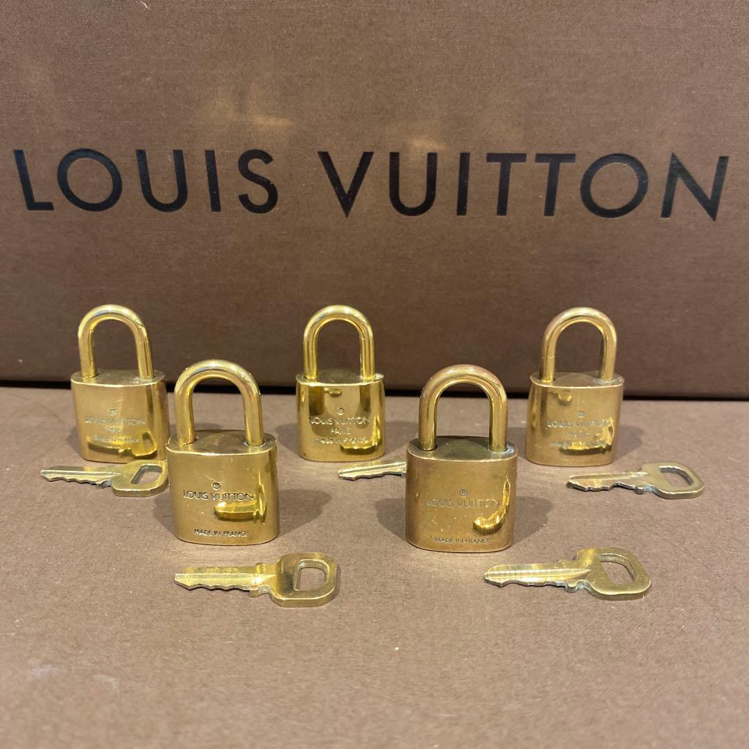 L00116　　ルイヴィトン　パドロック　カデナ　南京錠　鍵
