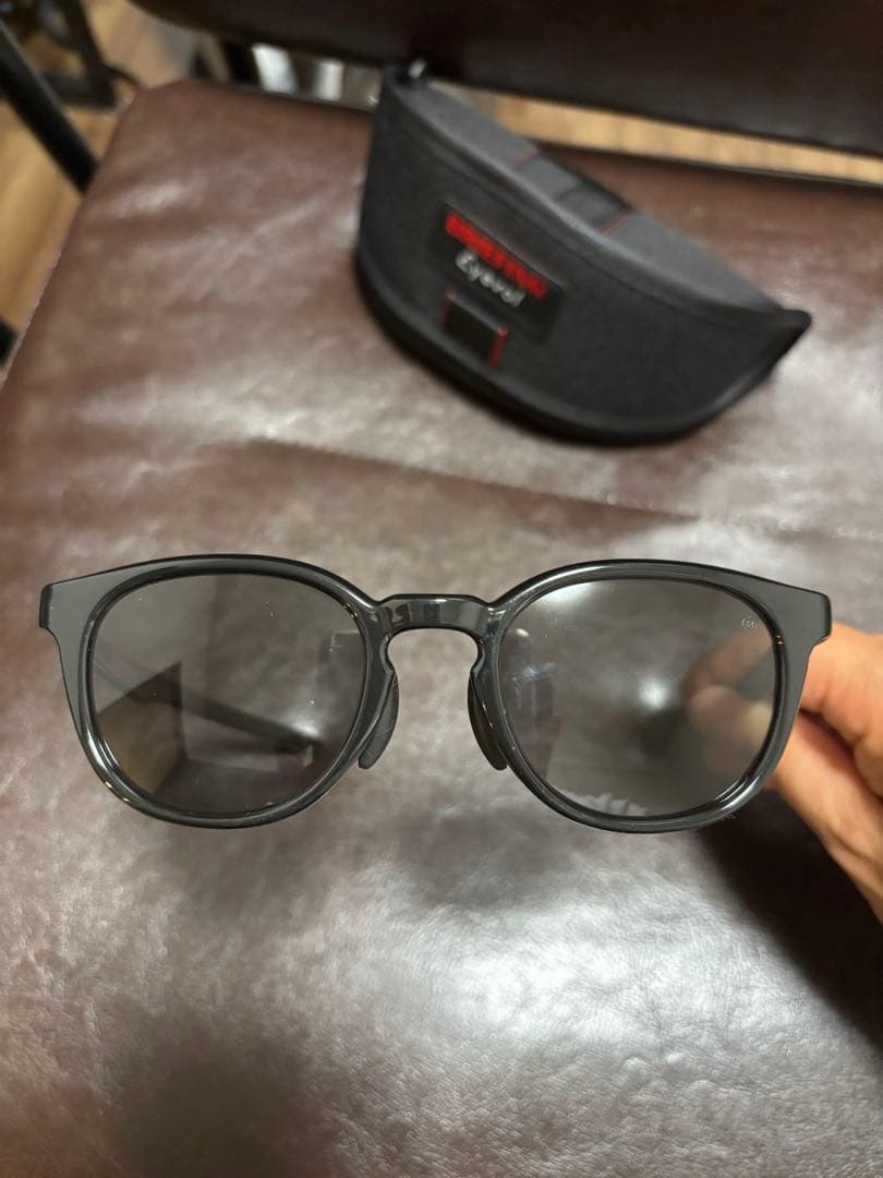 BRIEFING Eyevol ブラックサングラス ケース付き