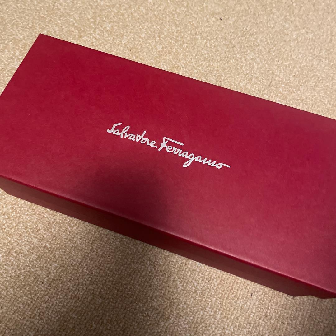 フェラガモ　SAVINAバレリーナフラットシューズ