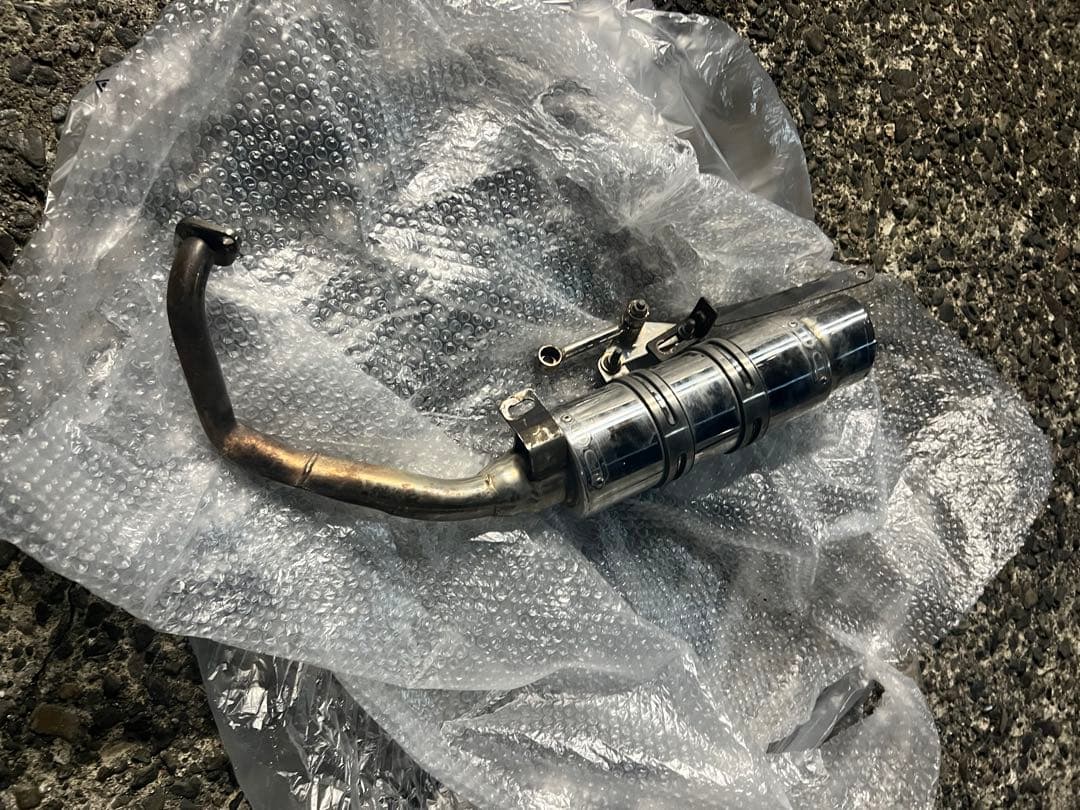 ズーマー　マフラー