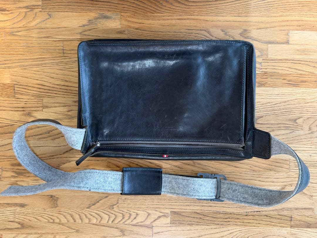 hardgraft イタリア製本革バッグ Travel Pack / Ocean