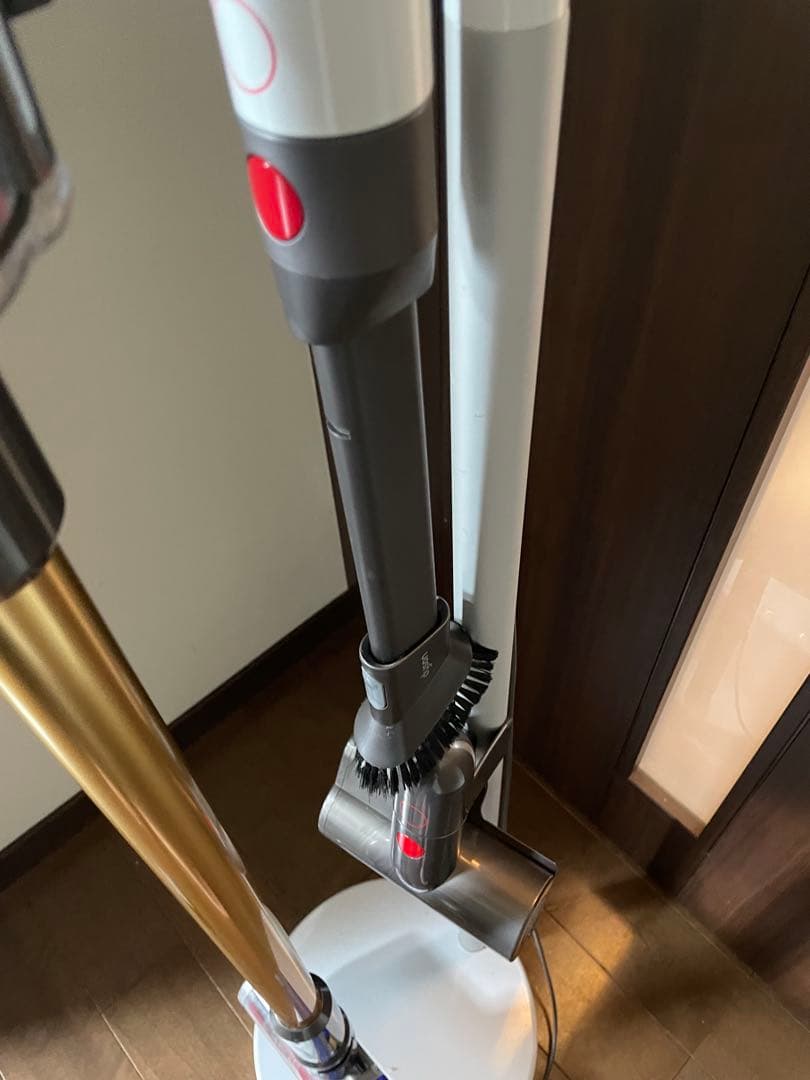 ダイソンsv21 スタンド付き