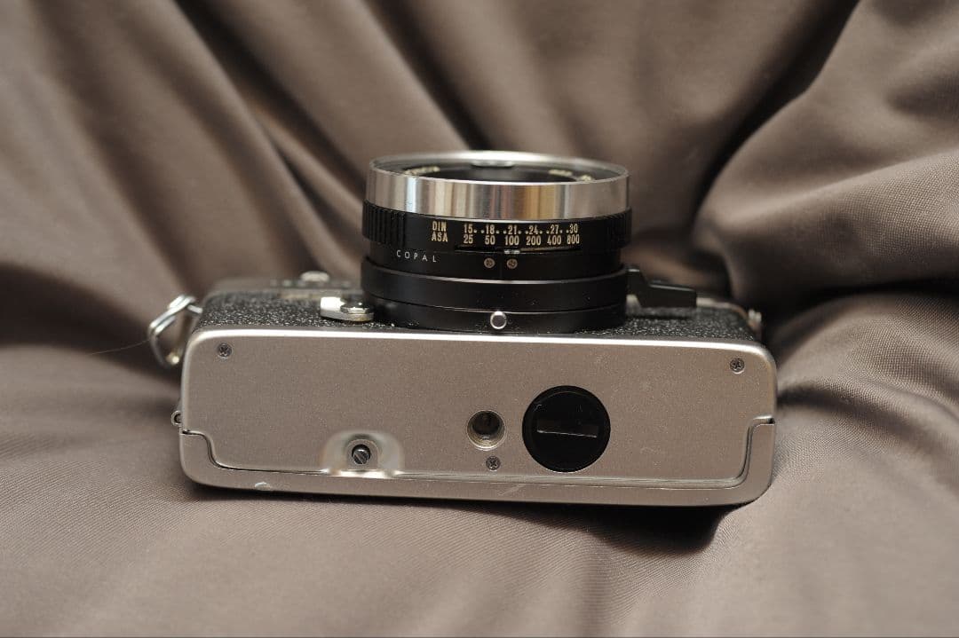 フィルムカメラ Konica C35 FD