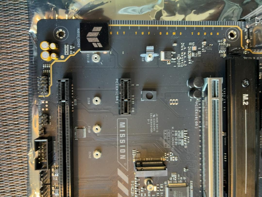 ASUS TUF GAMING B650E-E WIFI マザーボード
