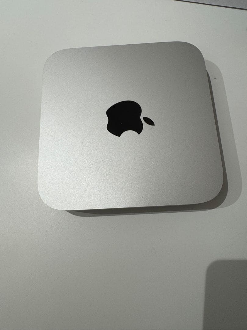 Mac mini M2 Pro 10コアCPUと16コアGPU メモリ16GB