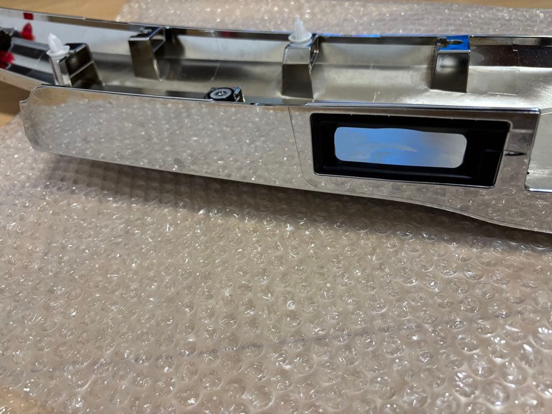 【るるる】30系アルファード後期　純正リアガーニッシュ　バックドア