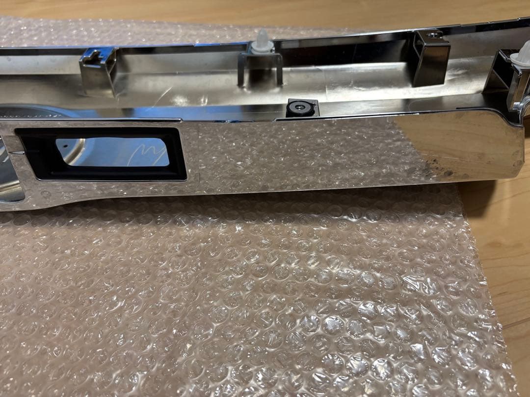 【るるる】30系アルファード後期　純正リアガーニッシュ　バックドア