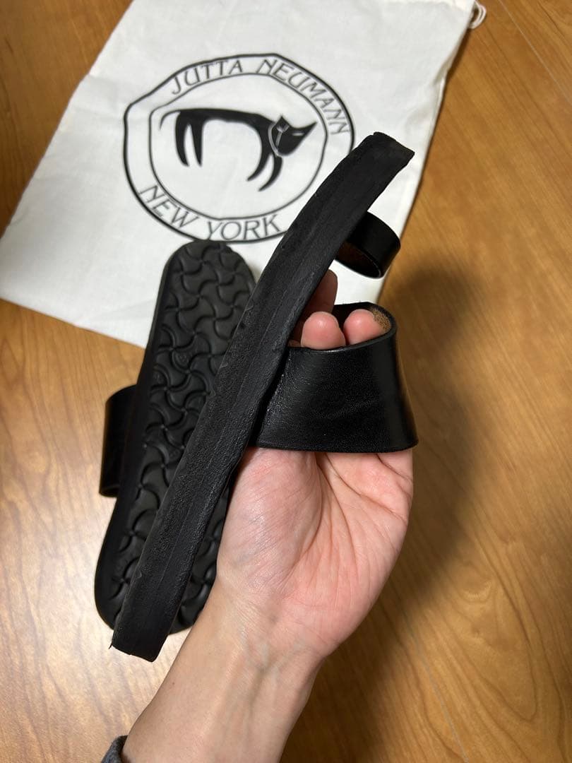 JUTTA NEUMANN（ユッタニューマン）/ ALICE（アリス）D8 黒