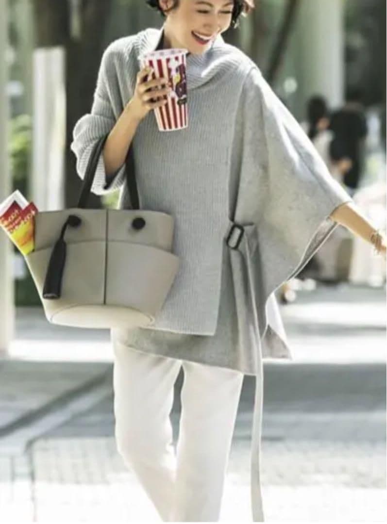 Adore フラノドッキング　ニット　ポンチョ