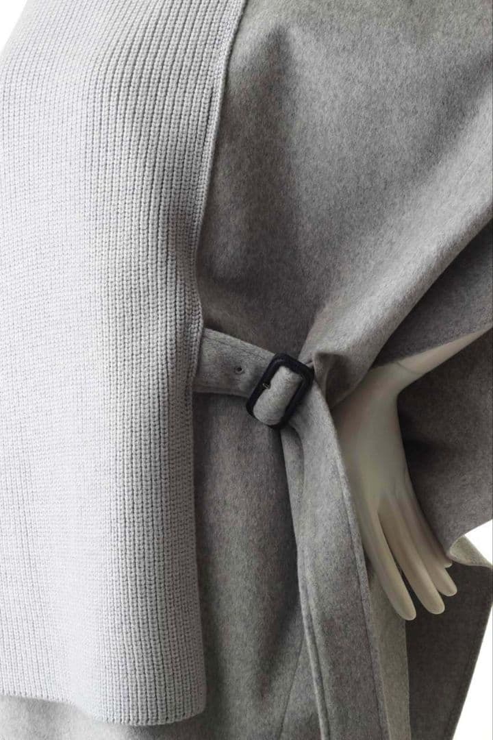 Adore フラノドッキング　ニット　ポンチョ