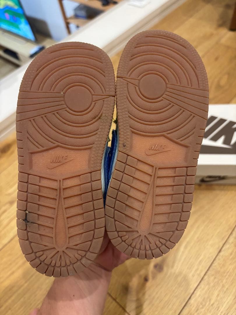 エアジョーダン1low トラヴィススコット　カナリー　15センチ