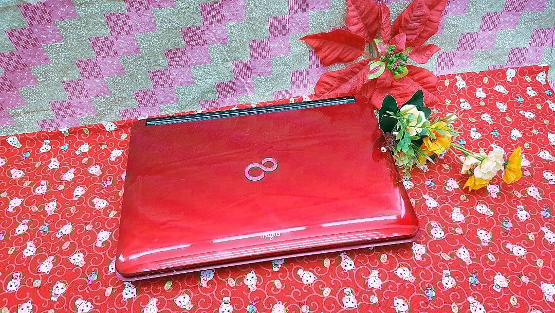 極上品！美品！テレワーク可能！富士通！新型Win11搭載！動
画編集