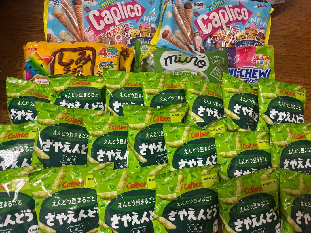 すらいむ✿¨̮14日まで!!値段適当です‼️お菓子、飲料などまとめ売り