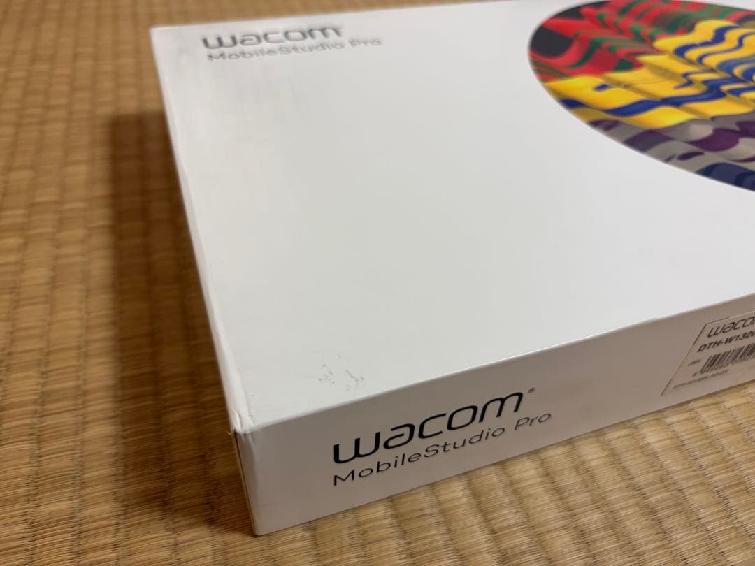Wacom MobileStudio Pro13スタンド付き