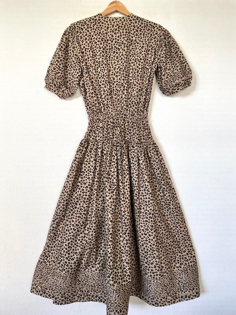 公*o様 カネコイサオ　綿ブロード　豹柄ワンピース