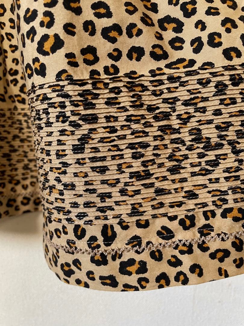 公*o様 カネコイサオ　綿ブロード　豹柄ワンピース