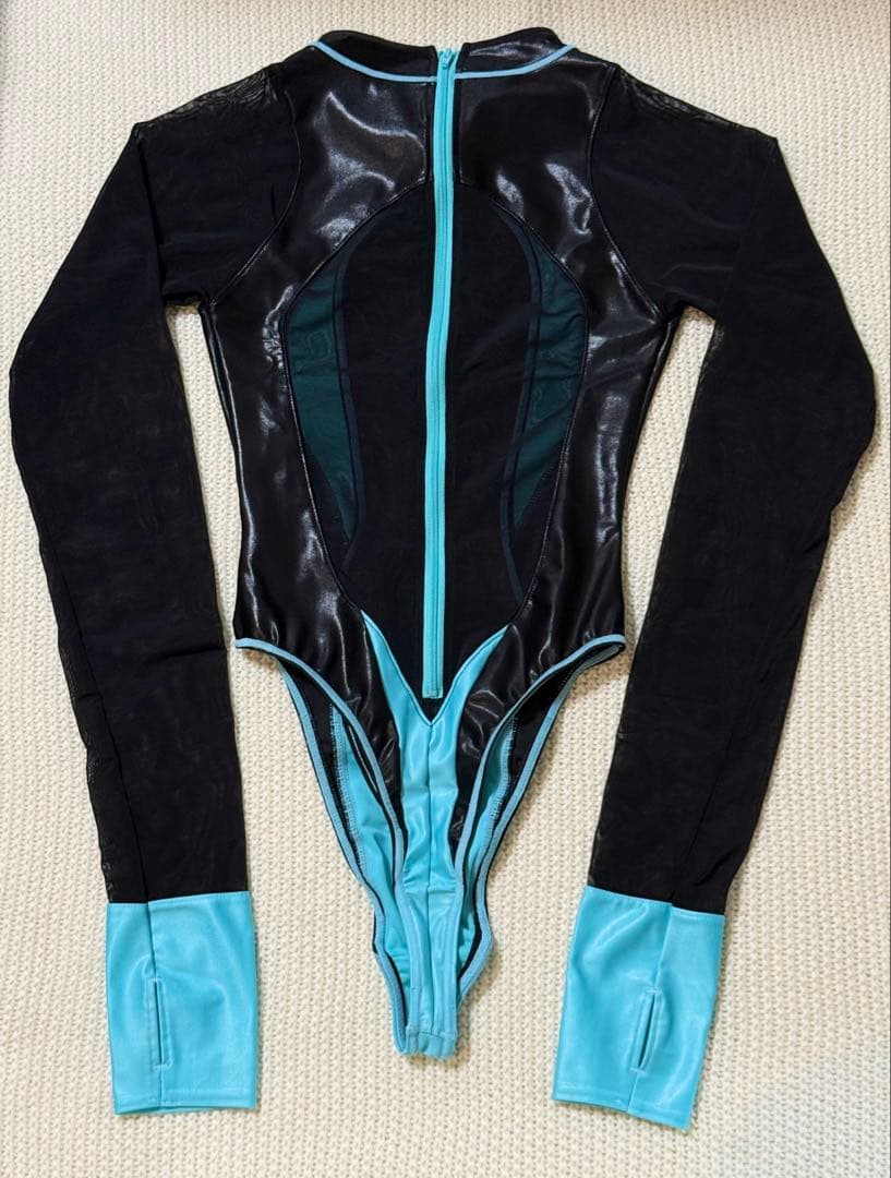 パルフェット SGSxSHEER ロングスリーブスピンラインボディスーツ