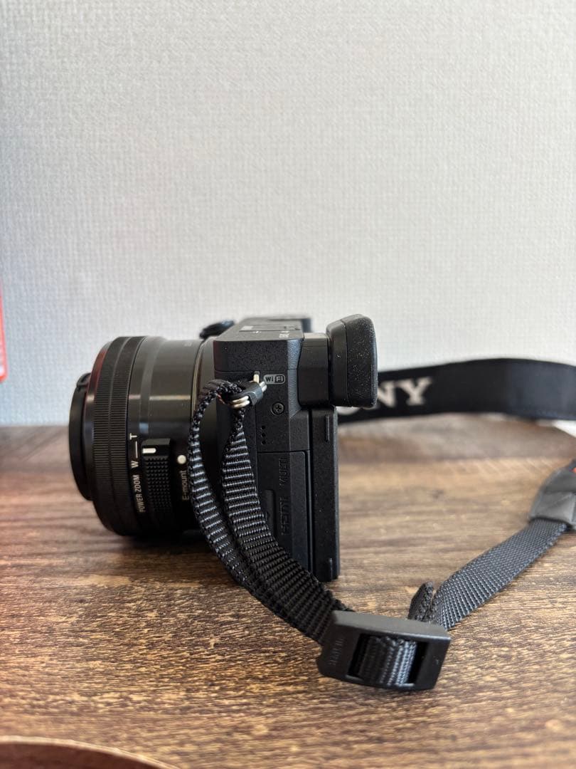 チ*イ様 ほぼ未使用 SONY α 6400ミラーレス一眼カメラ