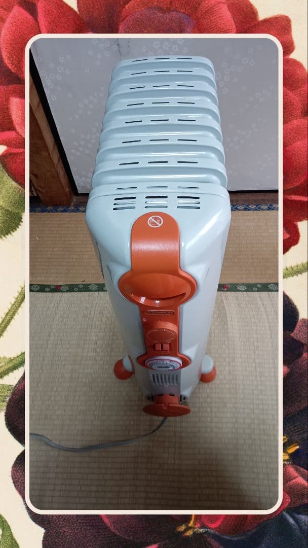 デロンギオイルヒーター ホワイト/オレンジ フィン型