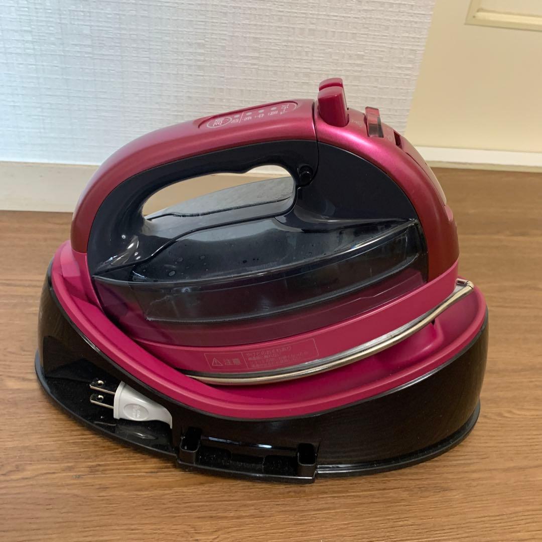 パナソニック NI-WL707 コードレススチームアイロン カルル