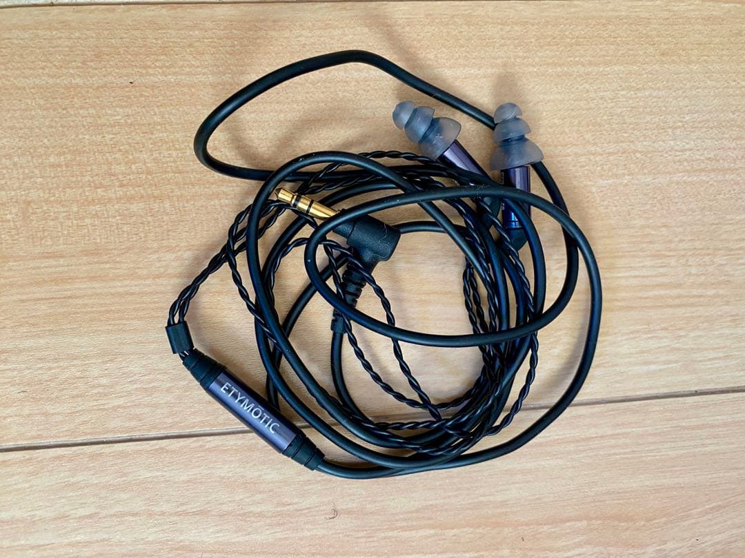 ETYMOTIC ER4XR 有線イヤフォン（更に値下げ）