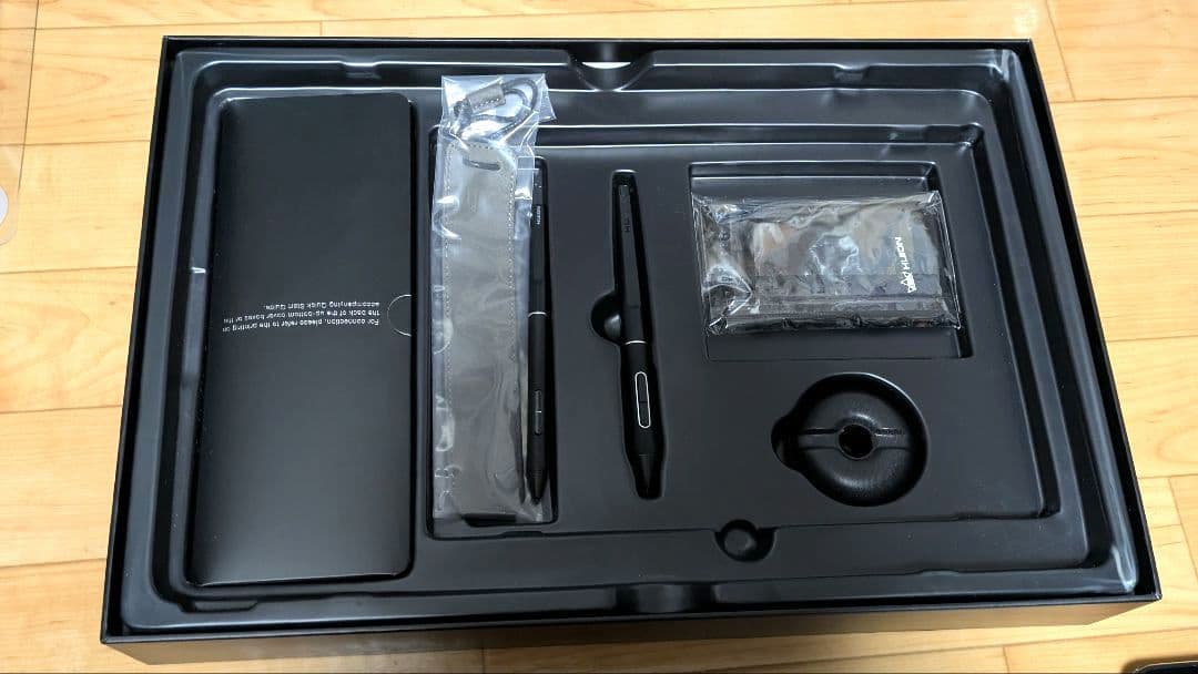 HUION Kamvas Pro 16 4K Plus スリムペン　一部ジャンク
