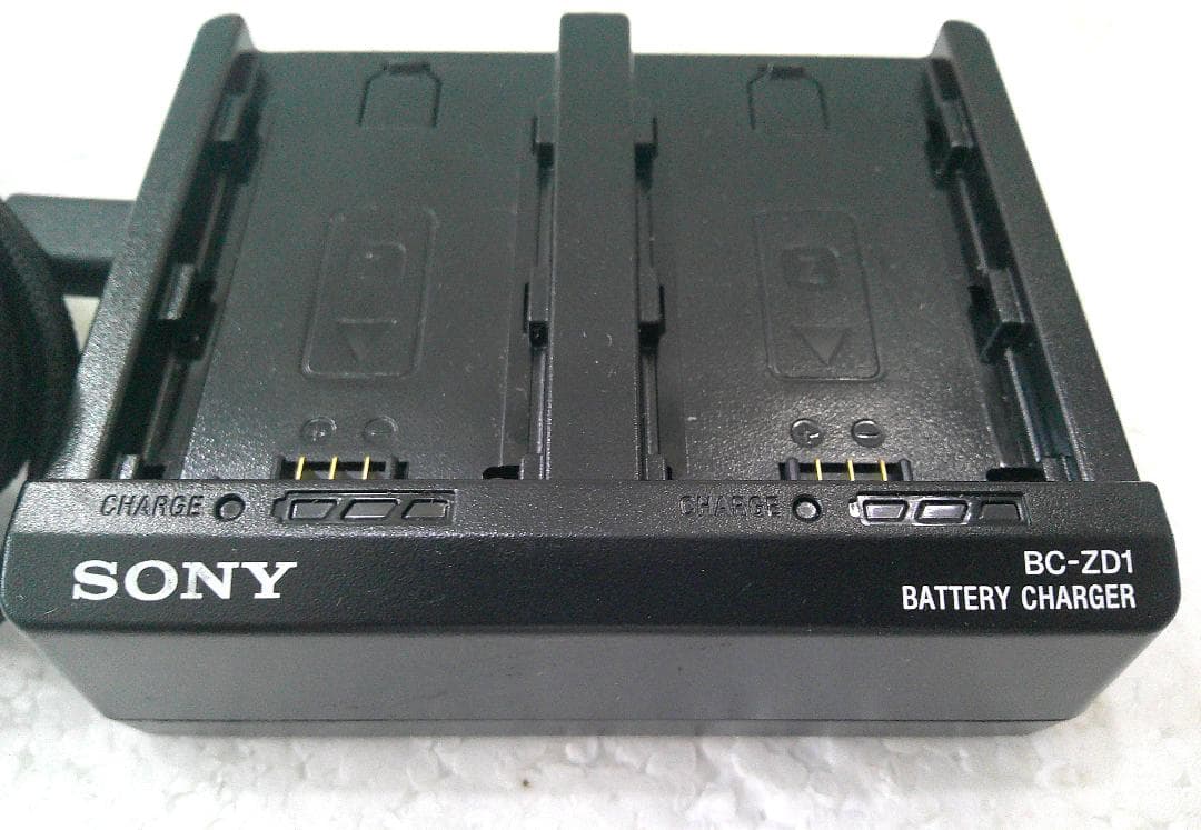★美品 SONY ソニー カメラ用 バッテリーチャージャー 充電器 BC-ZD1