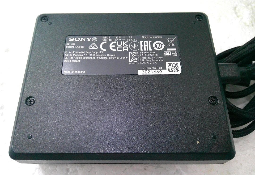 ★美品 SONY ソニー カメラ用 バッテリーチャージャー 充電器 BC-ZD1