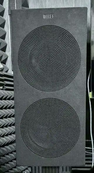 KEF R3  ピアノブラック　ペア　オーディオスピーカー