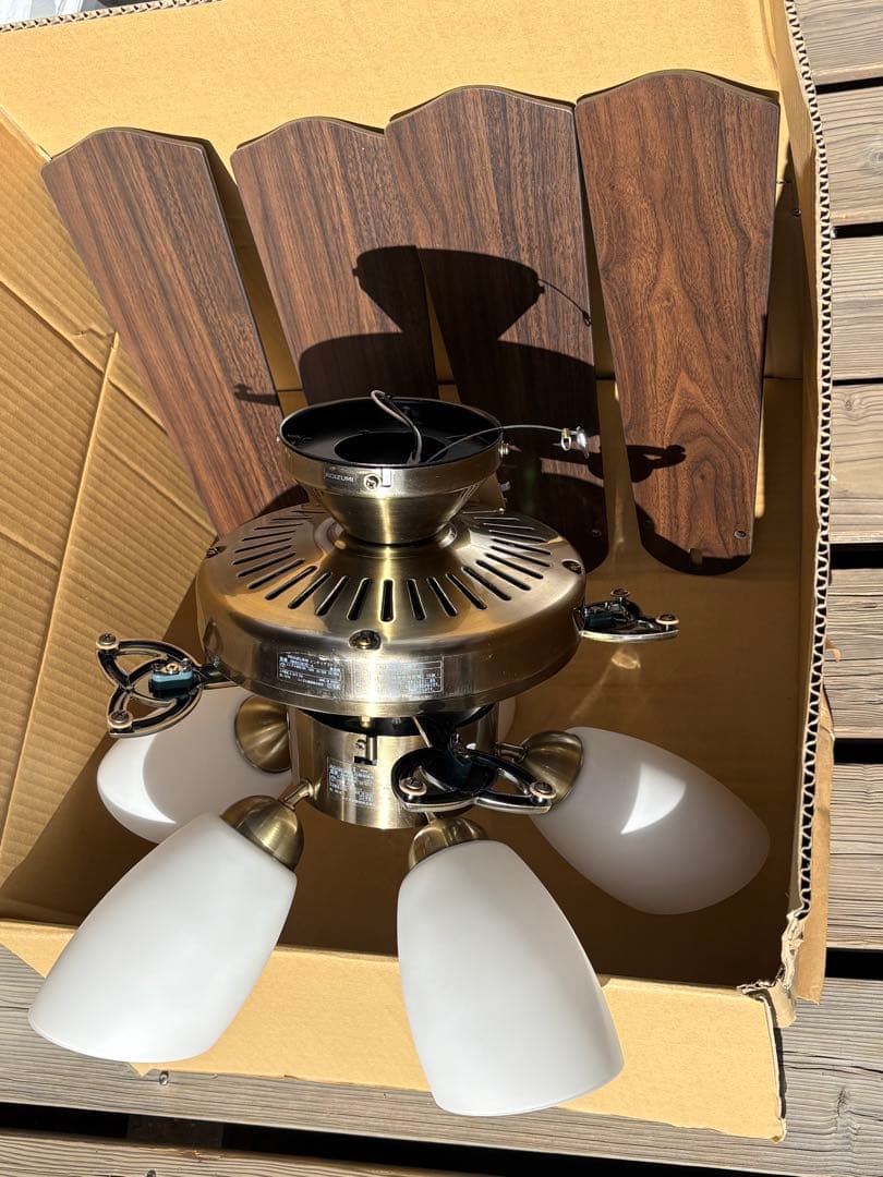 超美品！コイズミ照明 シーリングファンライト　電球色8畳