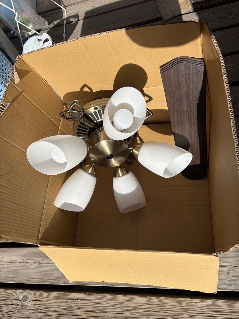 超美品！コイズミ照明 シーリングファンライト　電球色8畳