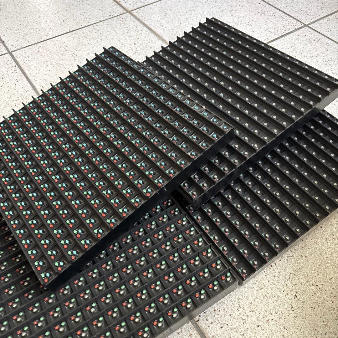 フルカラーLEDディスプレイモジュール 4枚セットバラ売り可 ジャンク品