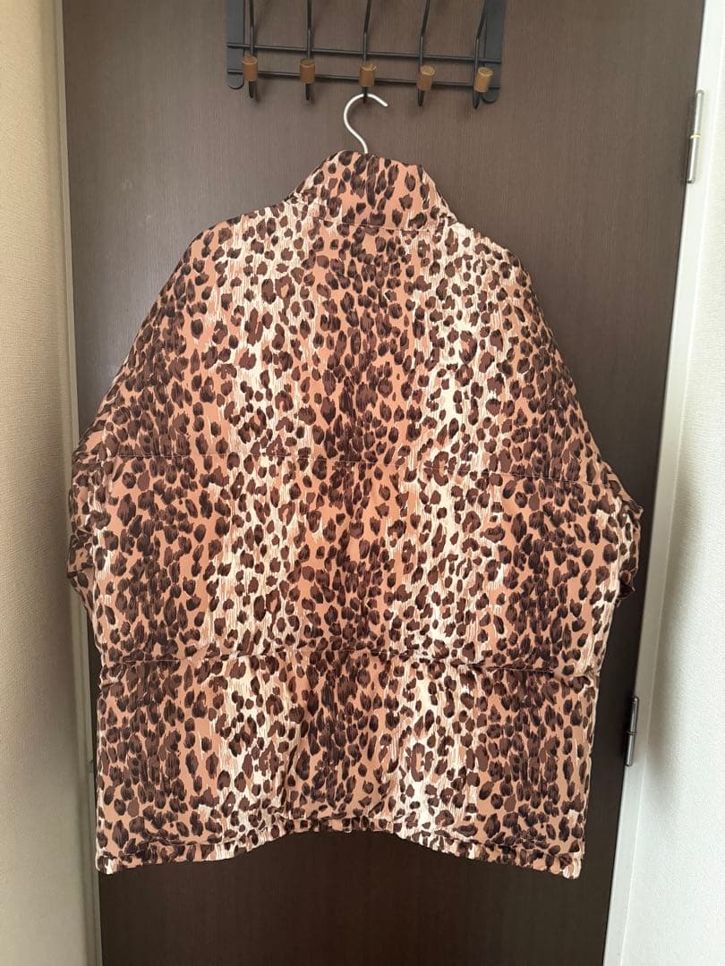 ワコマリア　ナンガ　ダウンジャケット　レオパード