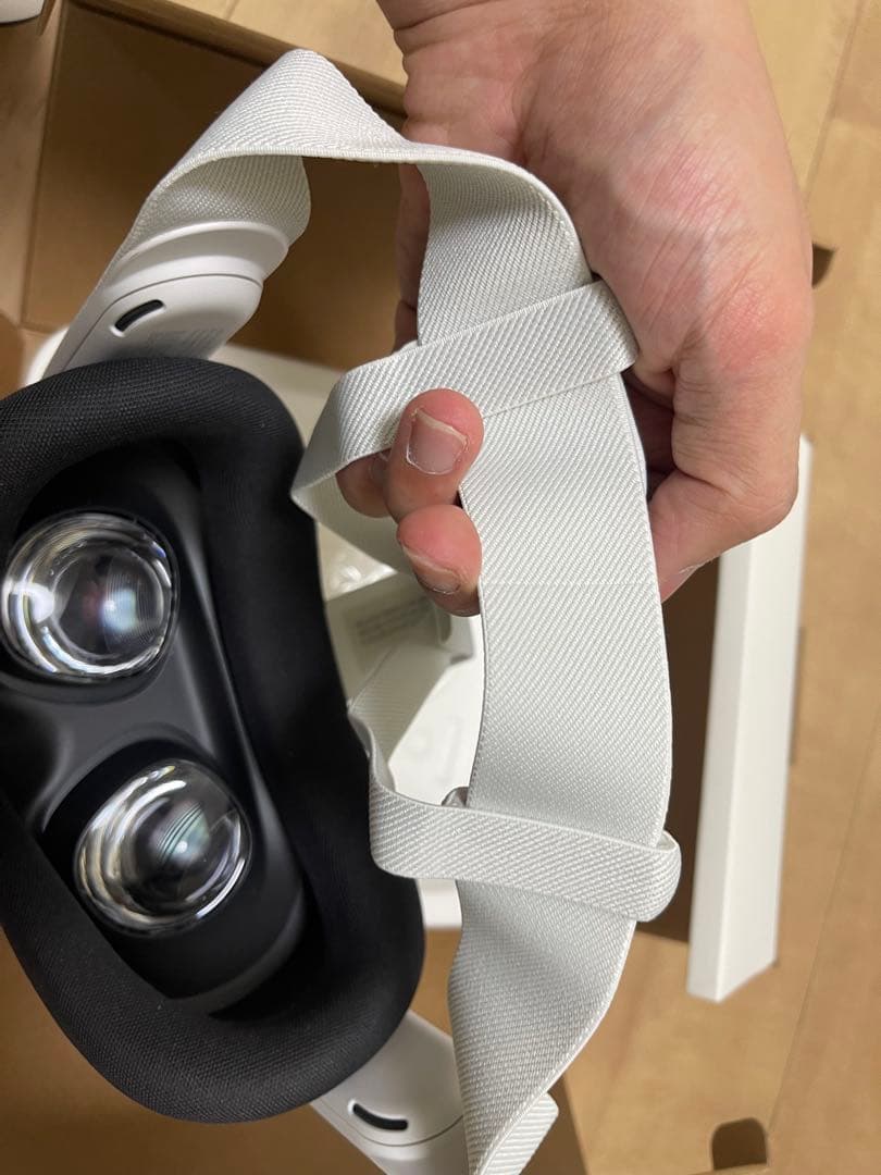 本日到着 ほぼ新品 Quest 3S 128GB 特典未使用付属品未開封