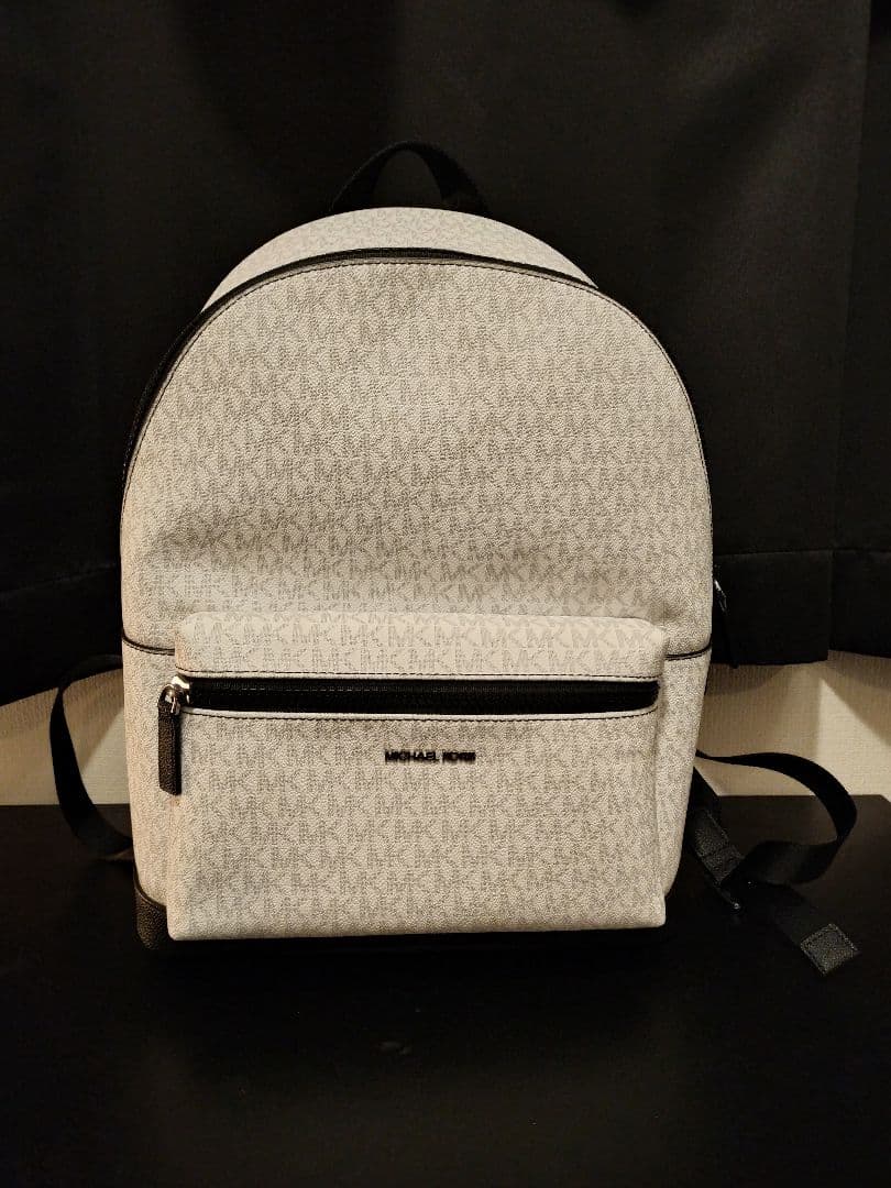 MICHAEL KORS ロゴ入りバックパック