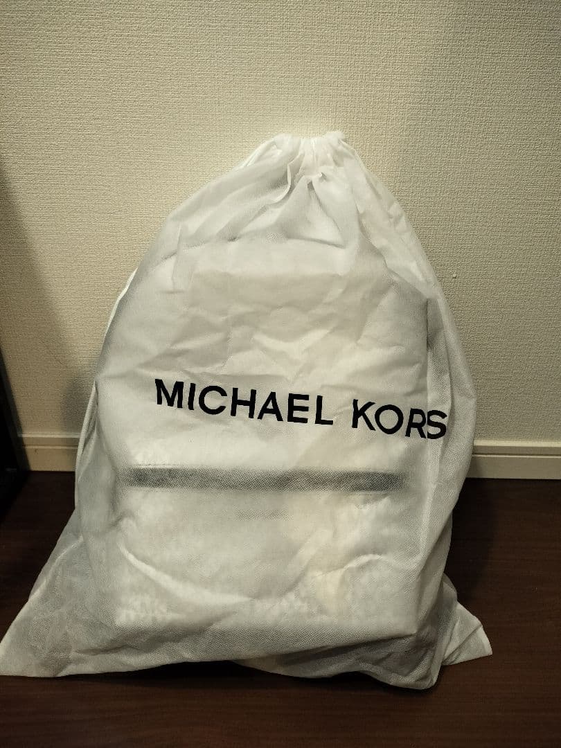 MICHAEL KORS ロゴ入りバックパック