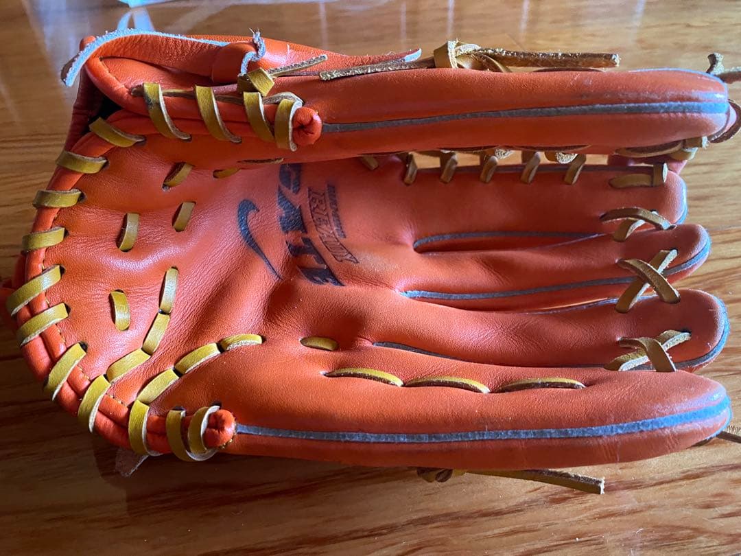Nike オレンジ 硬式グローブ